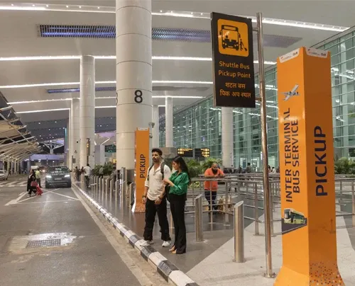 Airport bus pickup point