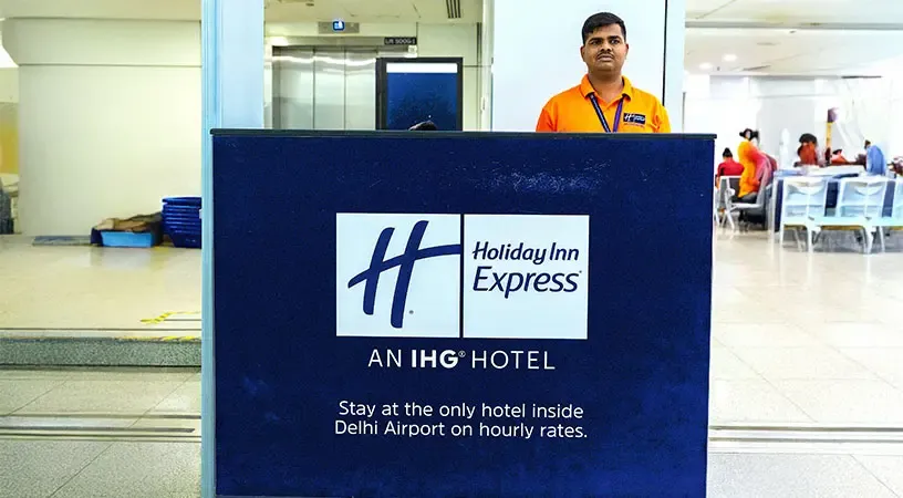 Transit hotel enquiry kiosk