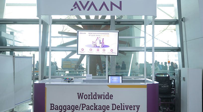 Excess baggage delivery service counter